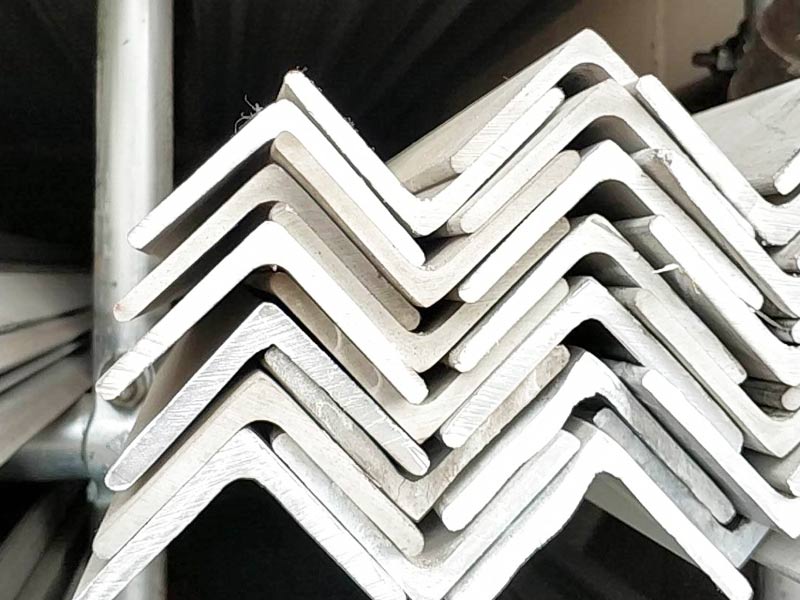 201����ֽǸ�